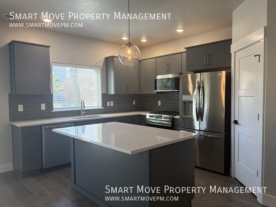 7161 W Riverwood St - Photo 7 of 28