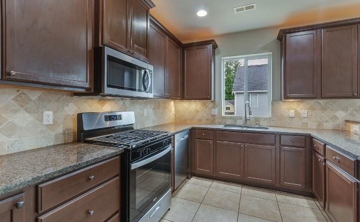 4407 Goldcrest Dr Nw - Photo 5 of 18