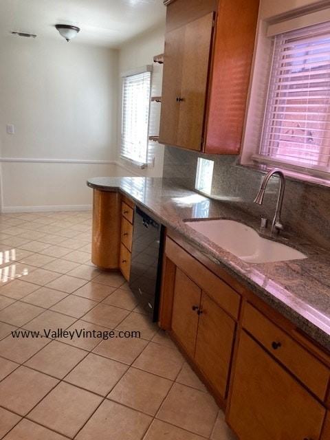 4912 Van Noord Avenue - Photo 6 of 22
