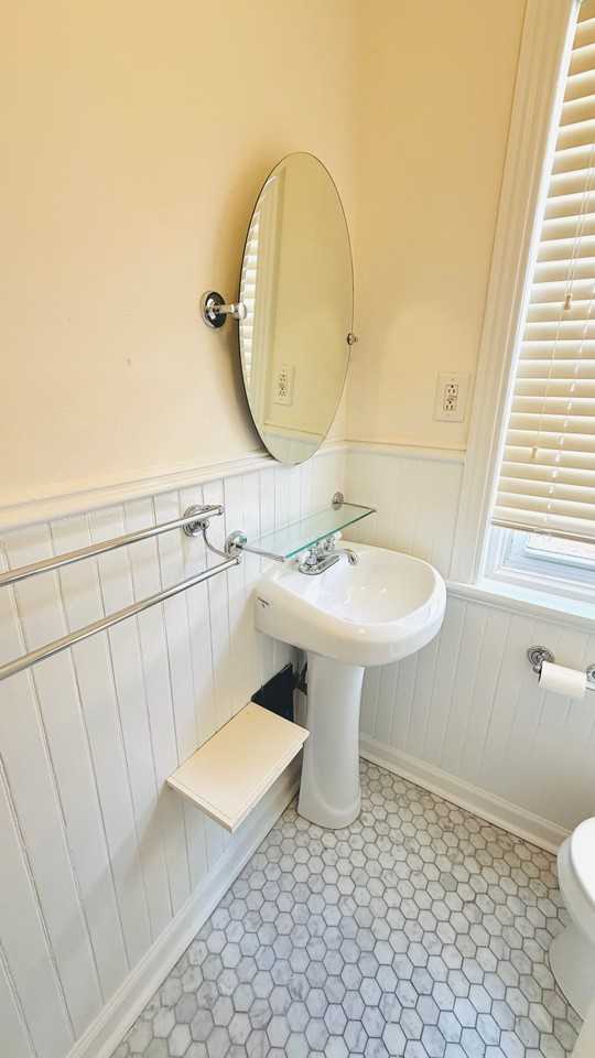 7136 Bryan St - Photo 4 of 17