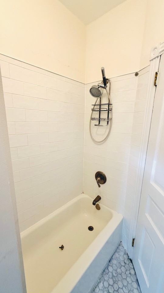7136 Bryan St - Photo 5 of 17