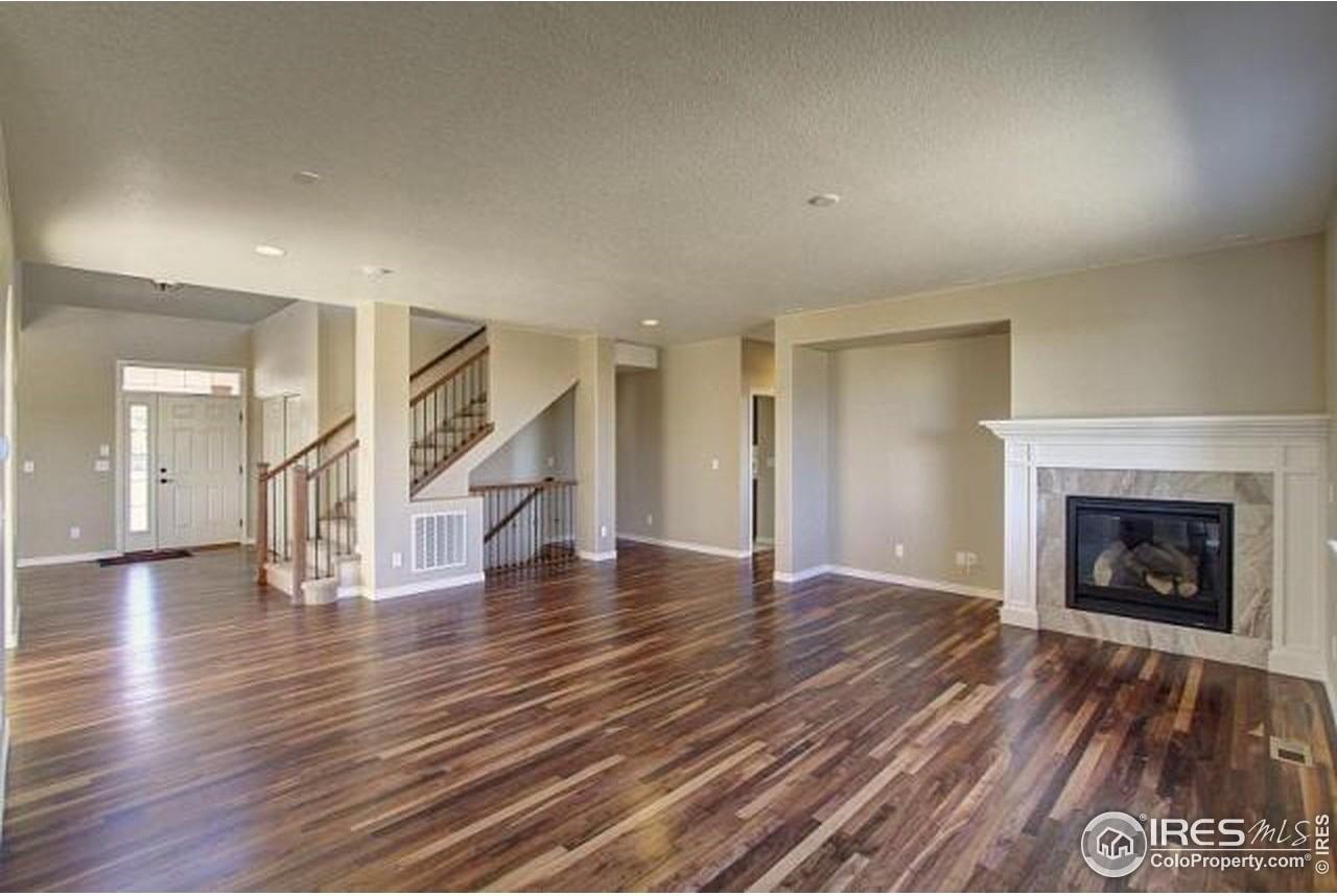 17717 W. 78th Dr. - Photo 6 of 26