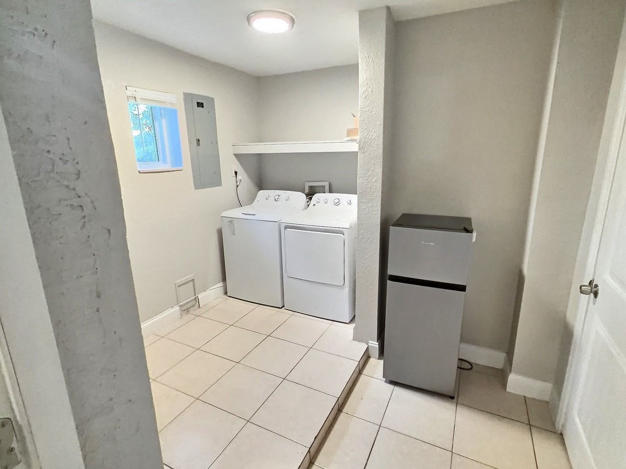 102 Quintard Ave #1 - Photo 7 of 15