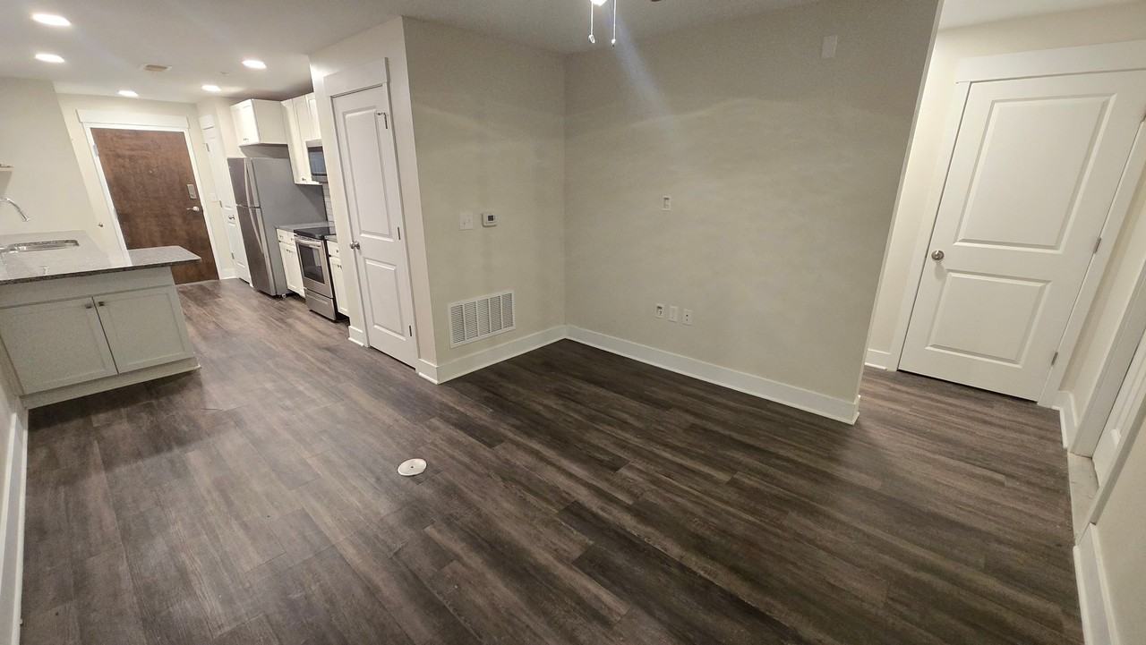 5211 E 112th Ter #107 - Photo 5 of 10
