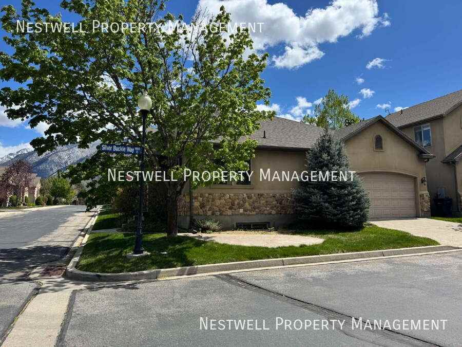 11341 S Silver Buckle Way - Photo 2 of 6