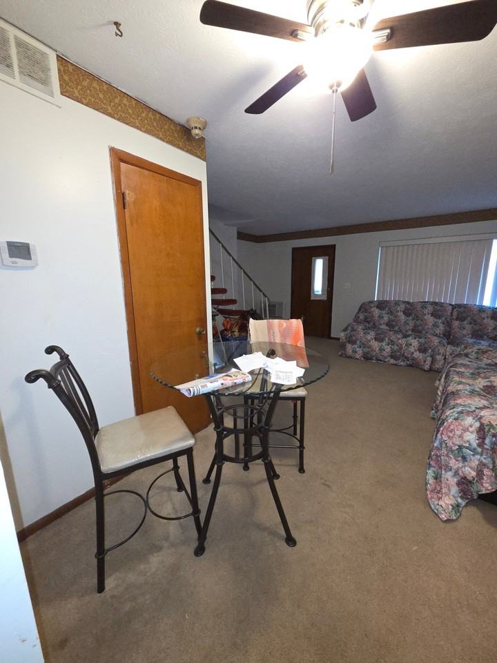 27701 Mills Ave #2E - Photo 6 of 8