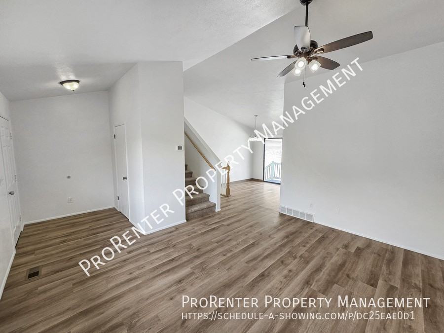 239 E 975 S - Photo 6 of 23