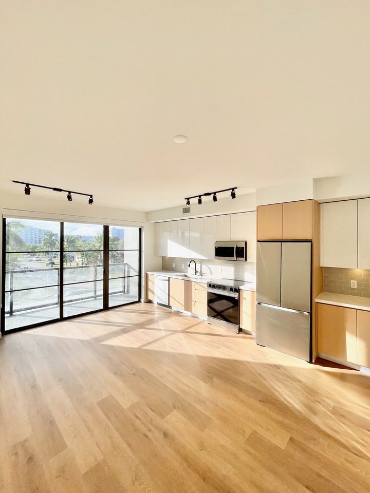 1785 Nestreet #500 - Photo 3 of 14