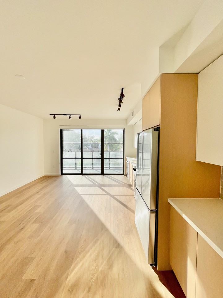 1785 Nestreet #500 - Photo 5 of 14