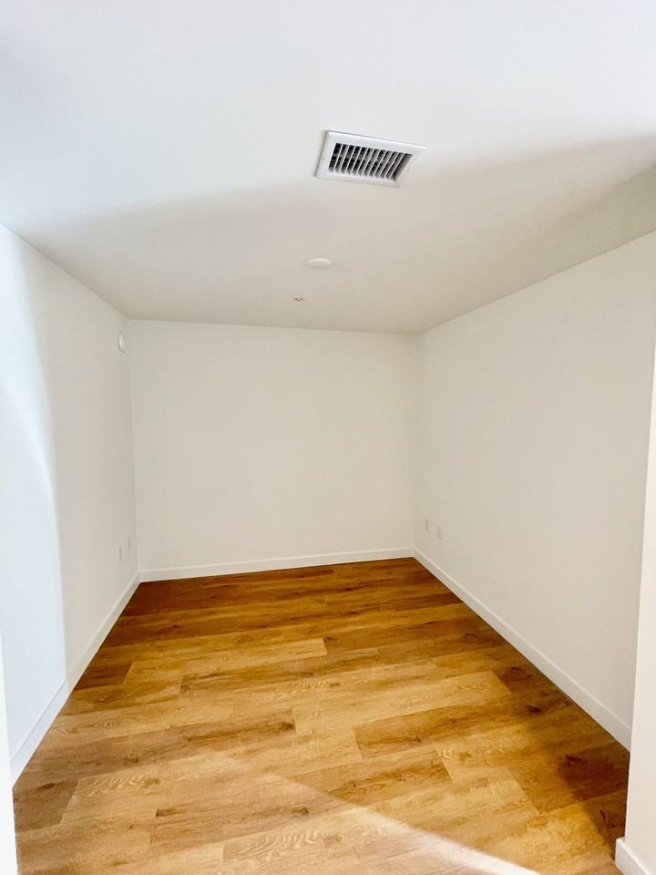 1785 Nestreet #500 - Photo 7 of 14