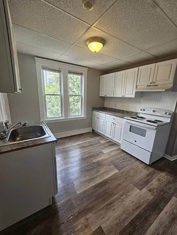 86 Hamilton St #10 - Photo 3 of 9