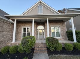 featured image of 831 Willow Lk