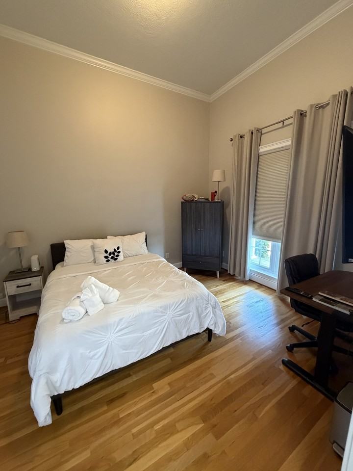 831 Willow Lk - Photo 5 of 20