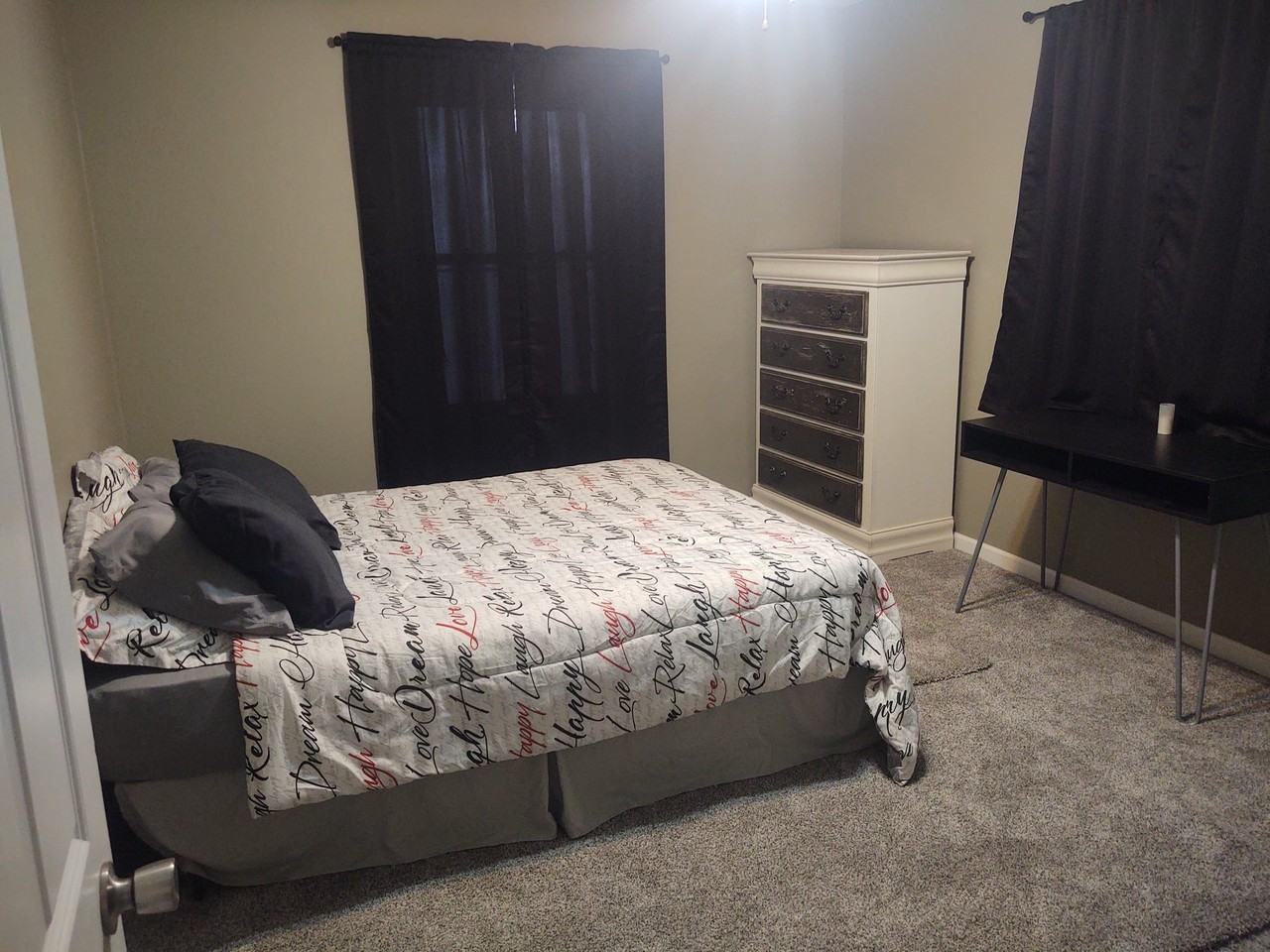 1303 College Ave - Photo 2 of 14