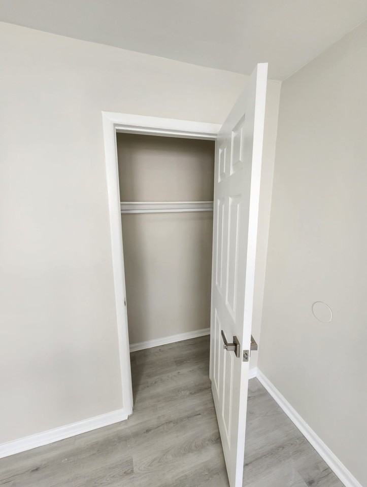 1919 N Missouri Ave - Photo 5 of 12