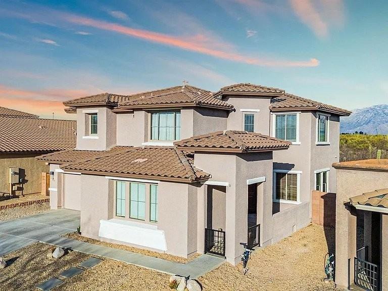 12156 N Quail Feather Blvd - Photo 2 of 20