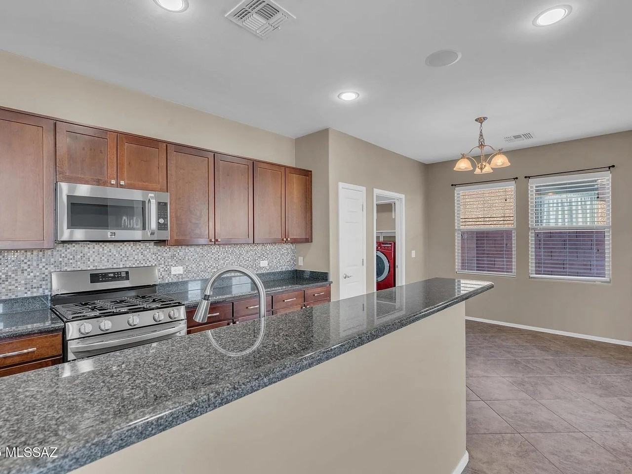 12156 N Quail Feather Blvd - Photo 5 of 20