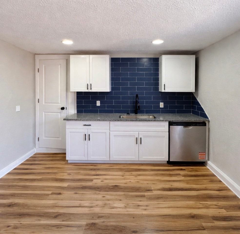 1506 Palmer Ave #1-2 - Photo 2 of 7
