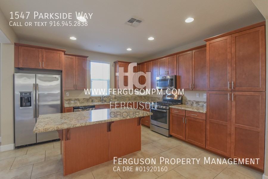 1547 Parkside Way - Photo 6 of 25