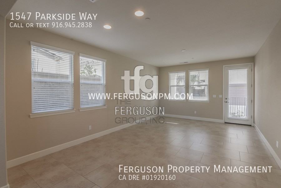 1547 Parkside Way - Photo 7 of 25