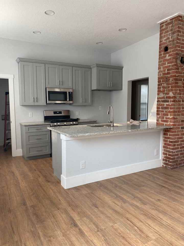 439 Dunning Ave - Photo 4 of 15