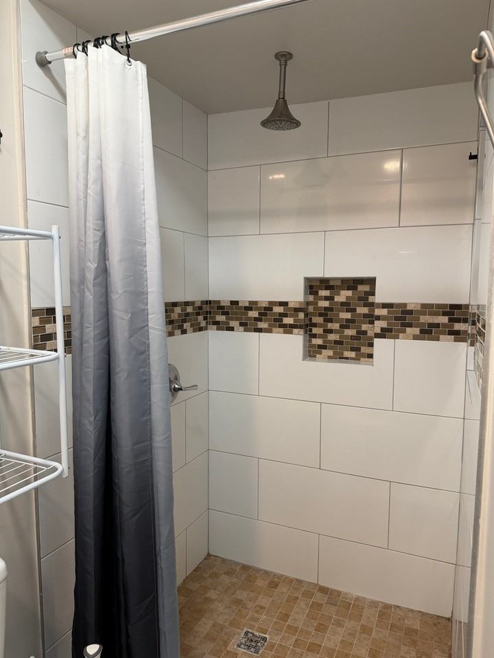 259 Roycroft Ave #1-2 - Photo 4 of 6