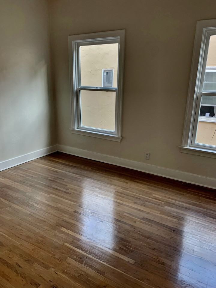 644 N Genesee Ave #644 - Photo 7 of 15