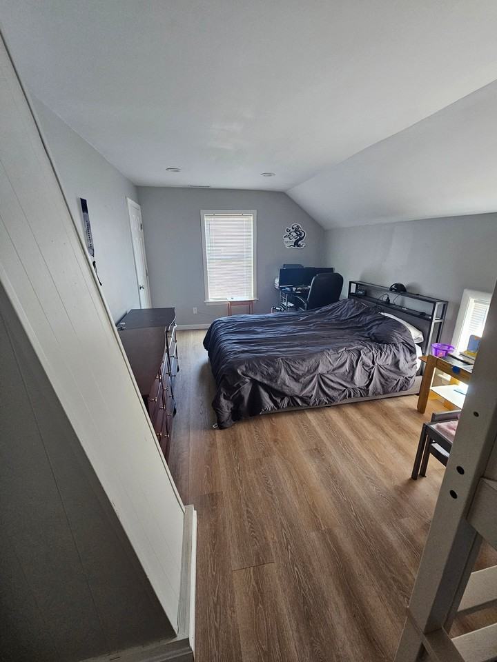 86 Hawthorne St #2 - Photo 7 of 9