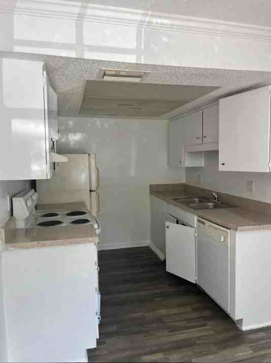 3215 Baird Ave #H55 - Photo 6 of 10