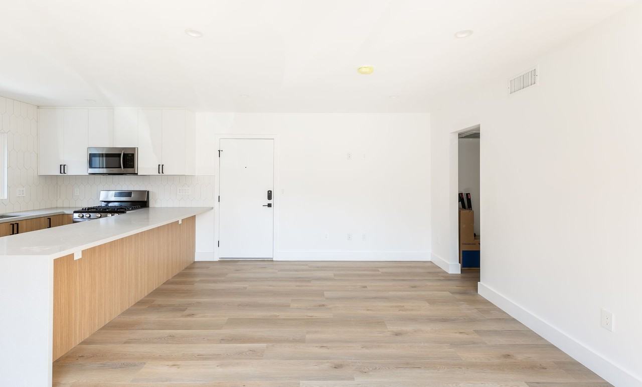 5358 Loma Linda Ave - Photo 7 of 11