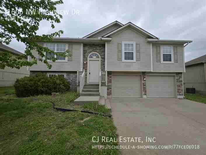 1606 Nw High View Dr