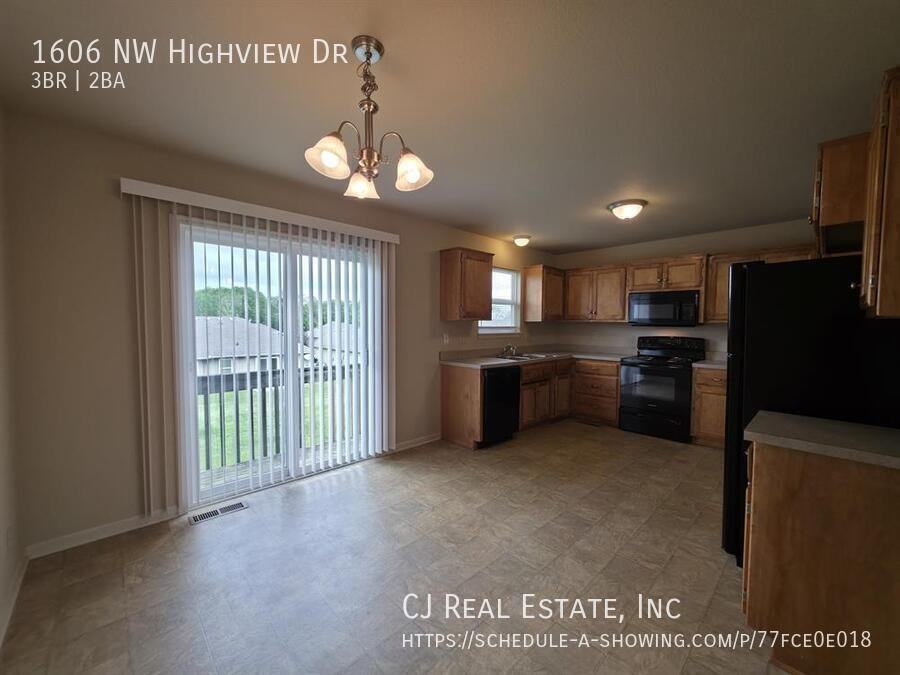 1606 Nw High View Dr - Photo 4 of 11