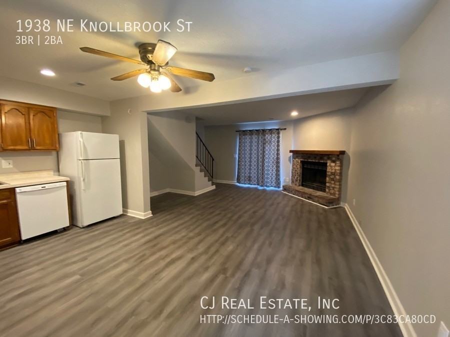 1938 Ne Knollbrook St - Photo 2 of 11