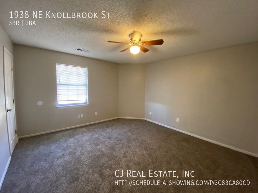 1938 Ne Knollbrook St - Photo 6 of 11