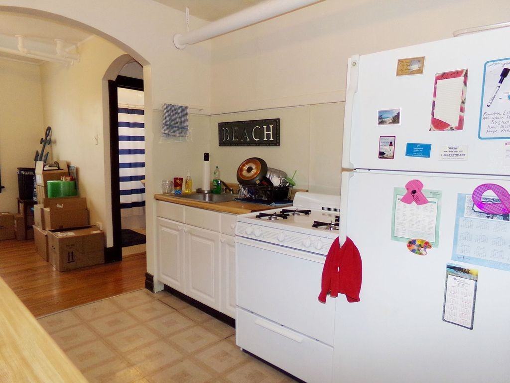 1941 Grove Ave #4B - Photo 7 of 21