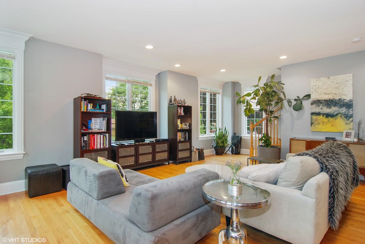 829 S La Grange Rd #B - Photo 2 of 24