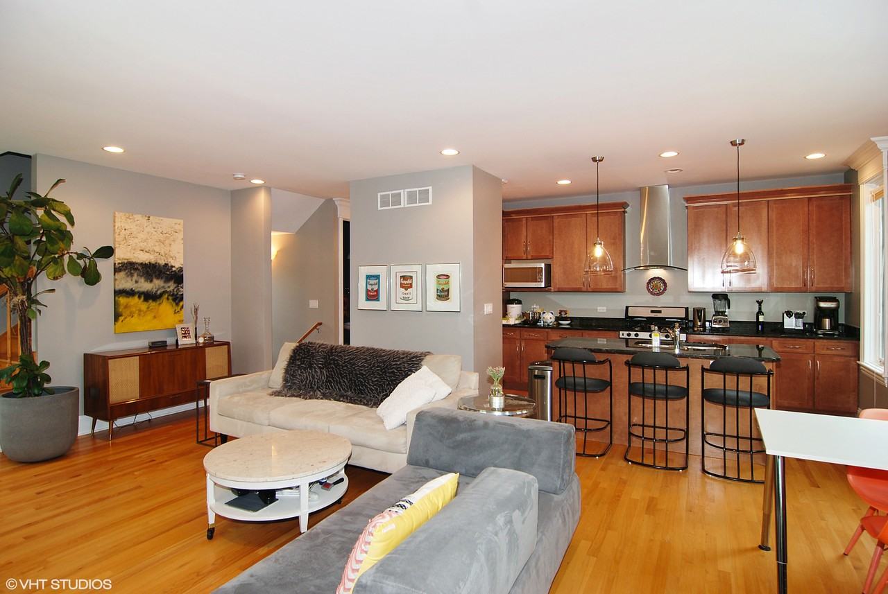 829 S La Grange Rd #B - Photo 5 of 24