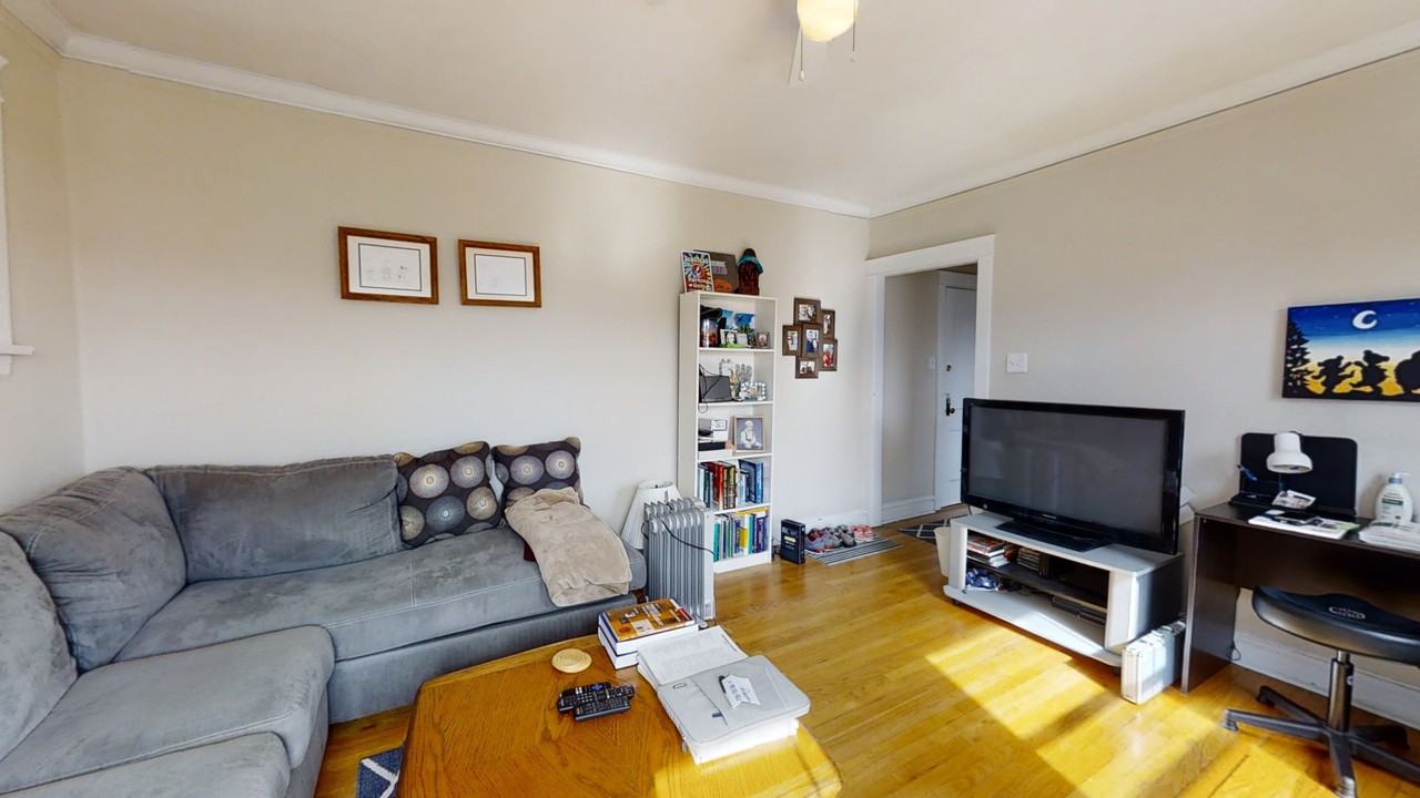 409 Beloit Ave #2M - Photo 4 of 23