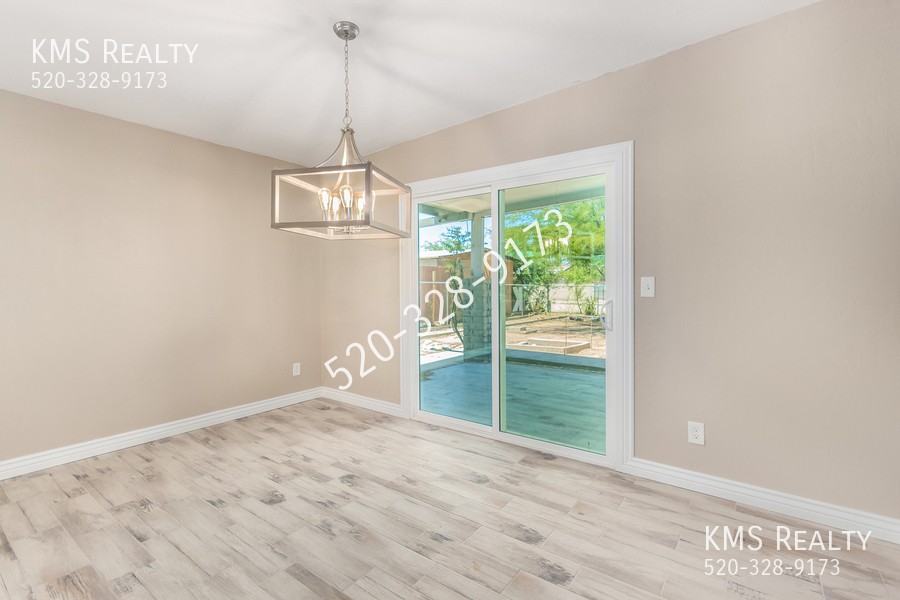 2956 W Maxine Cir - Photo 6 of 28