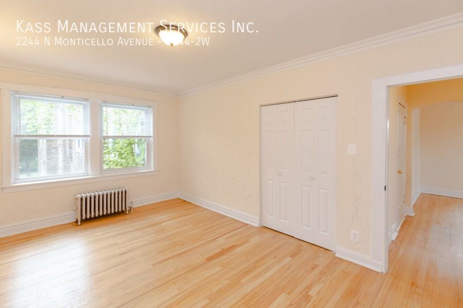 2244 N Monticello Ave #2244-2W - Photo 3 of 9