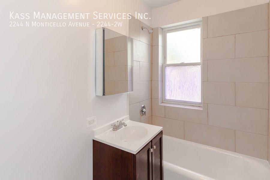 2244 N Monticello Ave #2244-2W - Photo 6 of 9
