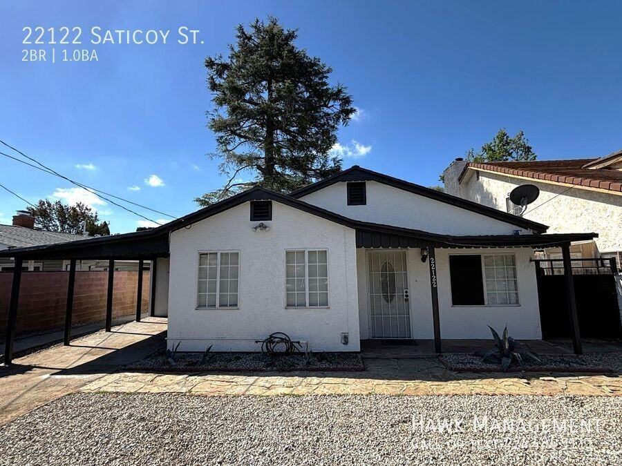 22122 Saticoy St - Photo 2 of 23