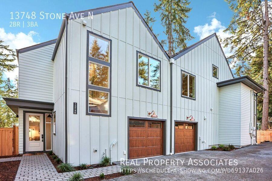 13748 Stone Ave N - Photo 2 of 18
