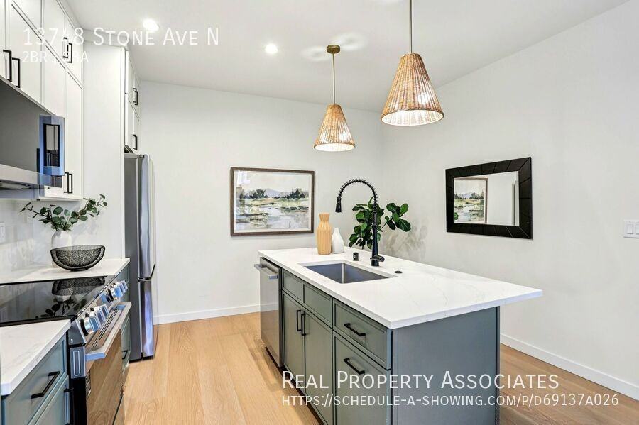 13748 Stone Ave N - Photo 6 of 18