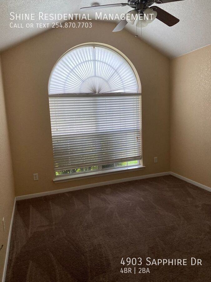 4903 Sapphire Dr - Photo 3 of 8