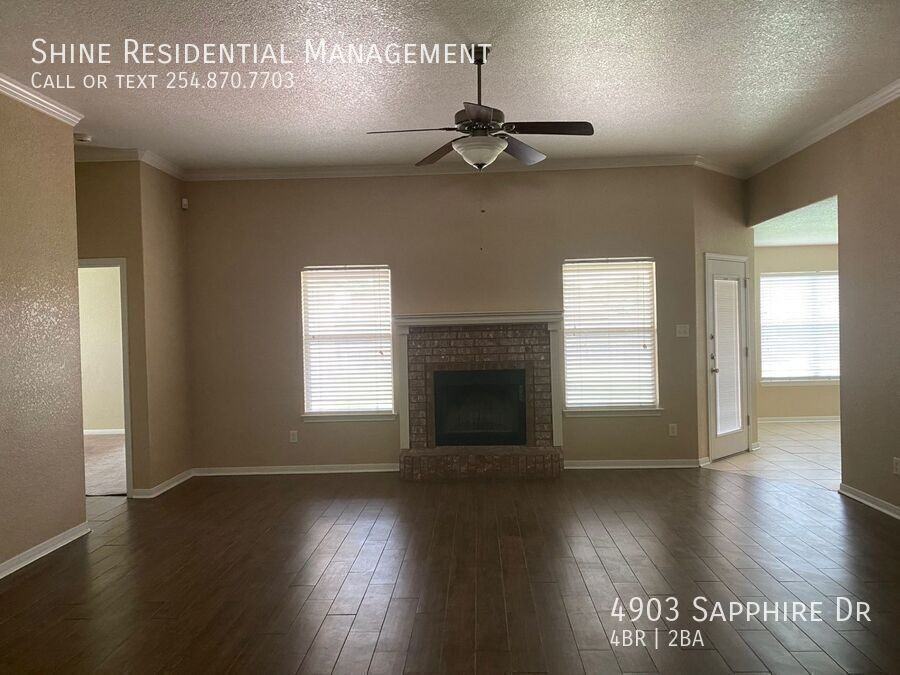 4903 Sapphire Dr - Photo 4 of 8