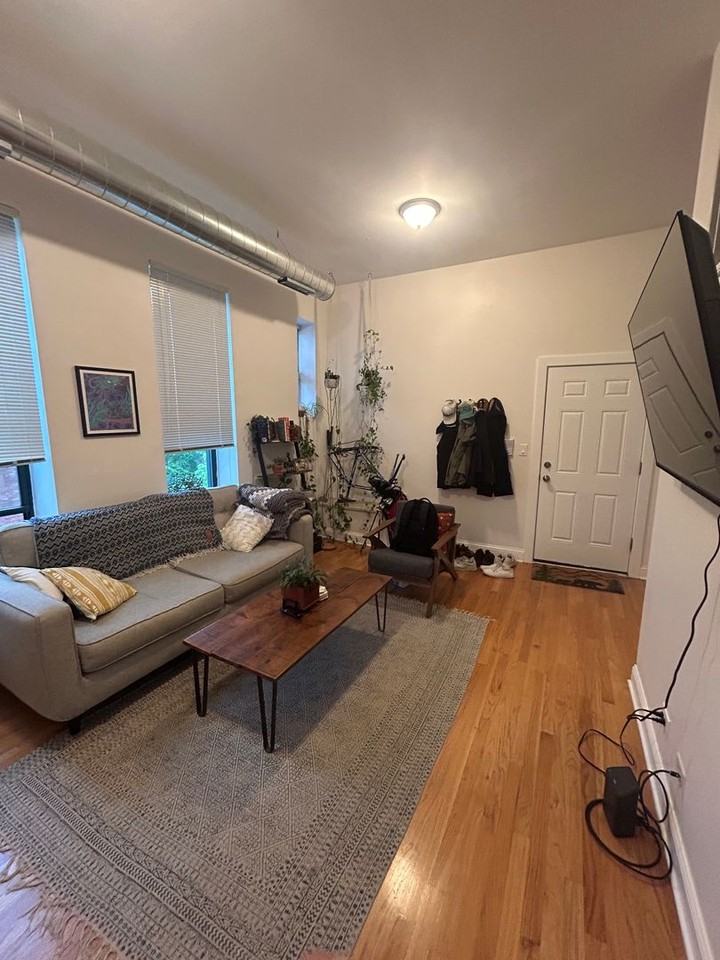 2559 W North Ave #3R - Photo 3 of 11