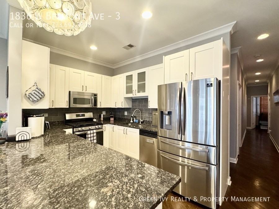1836 W Belmont Ave #3 - Photo 5 of 15