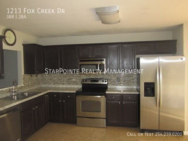 1213 Fox Creek Dr - Photo 7 of 13