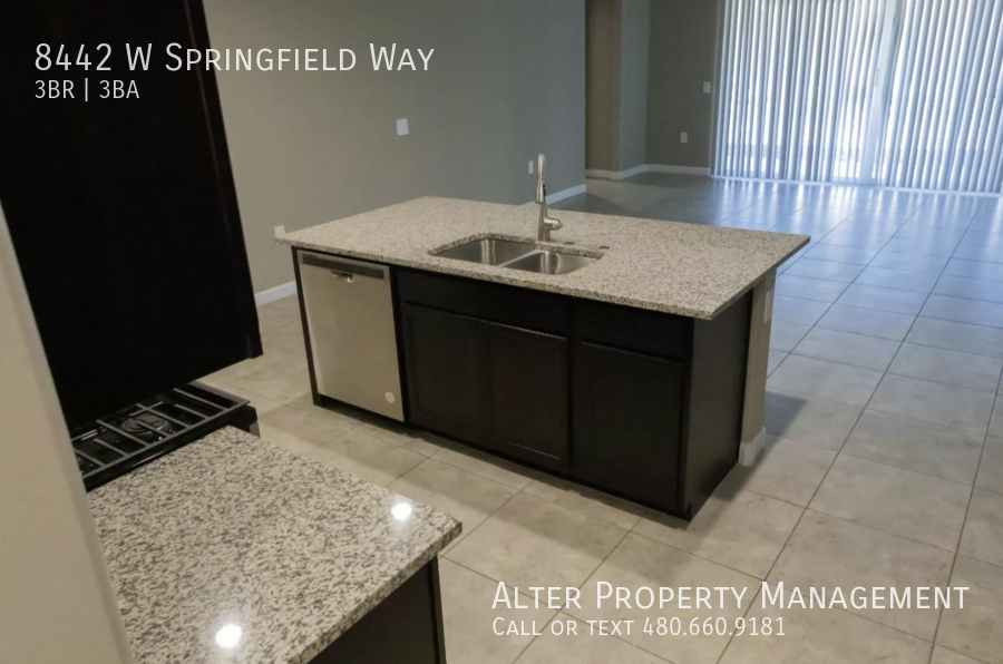 8442 W Springfield Way - Photo 4 of 32